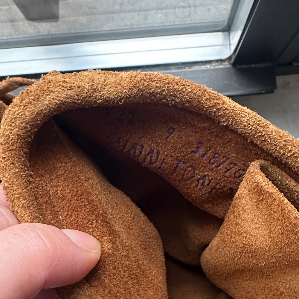 Fringe Suede Moccasin Boots - Cognac Brown - Picture 3 of 4